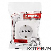 Розетка 1п с/з белый с защитными шторками IP20 Quteo 782220