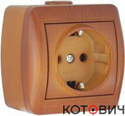 Розетка 1п с/з сосна NATA